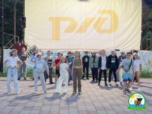 Огни большой сцены: номера-визитки отрядов в ДОЛ 