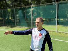 Скорей на стадион, ура! Нас ждет любимая игра!