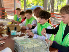 &laquo;Тепло нашего сердца &mdash; в каждой посылке!&raquo; 
