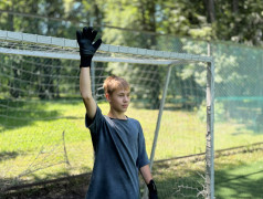 Скорей на стадион, ура! Нас ждет любимая игра!