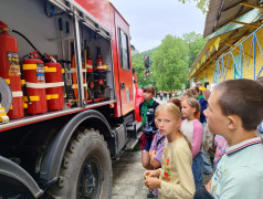 Профориентационная экскурсия от пожарно-спасательного отряда МЧС в ДОЛ «Наречное»