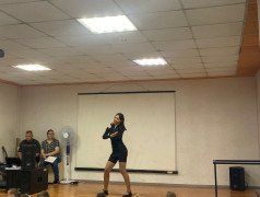 Шоу-пародия «Точь-в-точь»
