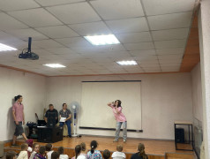 Шоу-пародия «Точь-в-точь»