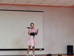 Шоу-пародия «Точь-в-точь»