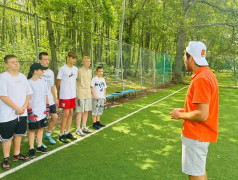 Футбол и волейбол: 3 и 4 отряды в спортивной борьбе!