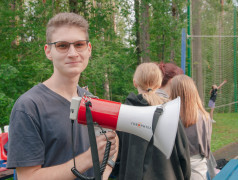 "Маяк" выходит на волейбольную орбиту! ? Педагоги vs Дети – Битва поколений!