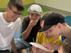 &bdquo;Люди, которым не всё равно&ldquo;: как подростки учились быть опорой и движущей силой