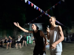Точь‑в‑точь: или как за один вечер собрать весь мировой хит‑парад на одной площади!