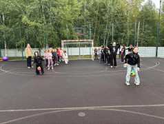 Полоса препятствий в лагере &laquo;Надежда&raquo;: соревнование младших и старших ребят