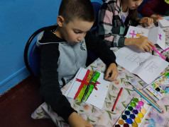 Творческий день в лагере: матрёшки и поделки!