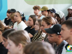 Открытый диалог о важном: встреча с защитником Родины в ДОЛ &laquo;Зеленый огонек&raquo;
