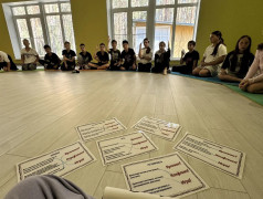 &laquo;История белой вороны&raquo;: в лагере поговорили о важном