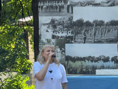 Торжественная линейка: старт новой недели в лагере