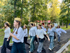 Путешествие в СССР: смотр строя и песни!