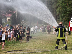 Спасатели рядом: пожарные из Барнаула провели учения в ДОЛ "им.Ю.А. Гагарина"