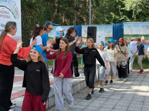 В лагере имени Павлика Морозова появилась замечательная традиция — «День Хорошего Настроения»! ☀️
