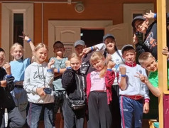НАШЕ ЛЕТО В ДОЛ ИМЕНИ ПАВЛИКА МОРОЗОВА: ЗВЁЗДНЫЕ НАСТРОЕНИЯ И КРЕПКОЕ ЖЕЛЕЗНОДОРОЖНОЕ ЗДОРОВЬЕ!