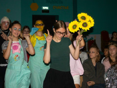 Дефиле: парад любимых героев!