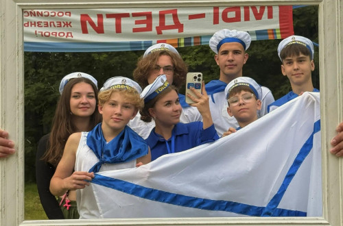&laquo;Флоту России &ndash; слава!&raquo;: День ВМФ в железнодорожных лагерях 