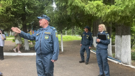 Сегодня в лагере — гости из пожарной части! 