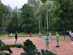 Начать заняться волейболом никогда не поздно. Попробуйте, это круто!