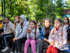 Показ мод в летнем лагере: дети творчески подходят к моде и развлечениям!