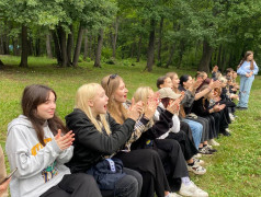 Товарищеский матч по футболу: Орленок объединяет ребят!