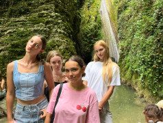 Древний камень против Чудо-Красотки: ДОЛ "Экспресс" выбрал дружбу!