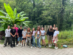 Древний камень против Чудо-Красотки: ДОЛ "Экспресс" выбрал дружбу!