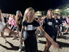 ДОЛ "Экспресс" отжигает: 75 танцоров доказали, что в лагере не только едят и спят!