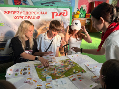 Учимся играя