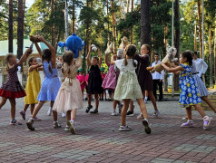 Линейка и праздничный концерт в честь открытия 3 лагерной смены!