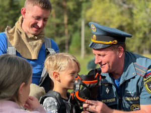 Огнеборцы из МЧС в лагере