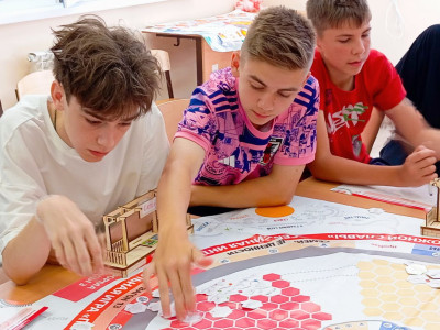 Платформа №7 Наследники железнодорожной славы в лагере "Сосновый бор"