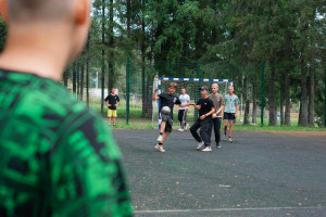 Мы страну создаем, чтобы жить достойно