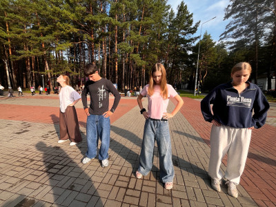 Активные подростки