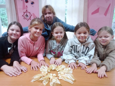 «Лето — это когда ты снова веришь, что всё возможно.»
