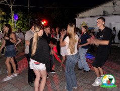 Хиты десятилетия: тематическая дискотека в ДОЛ &laquo;Зелёный огонёк&raquo;