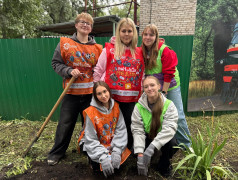 От песен&nbsp;&mdash;&nbsp;к делу: на фестивале вожатых посадили туи&nbsp;&mdash;&nbsp;по одной от каждого поколения!